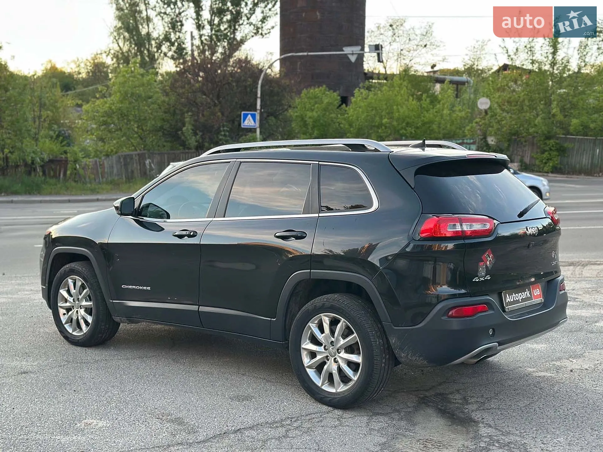 2015 Jeep Cherokee - мініатюра 11