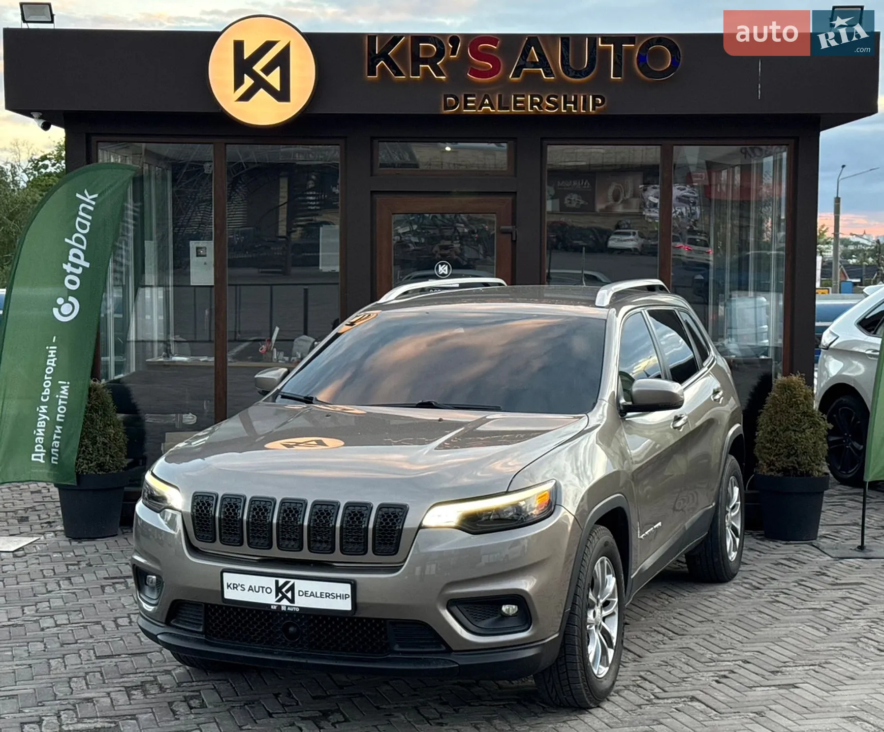 2021 Jeep Cherokee - мініатюра 2