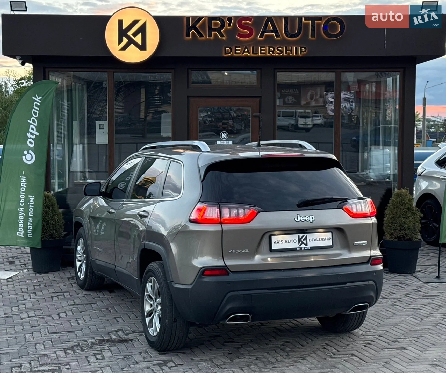 2021 Jeep Cherokee - мініатюра 6