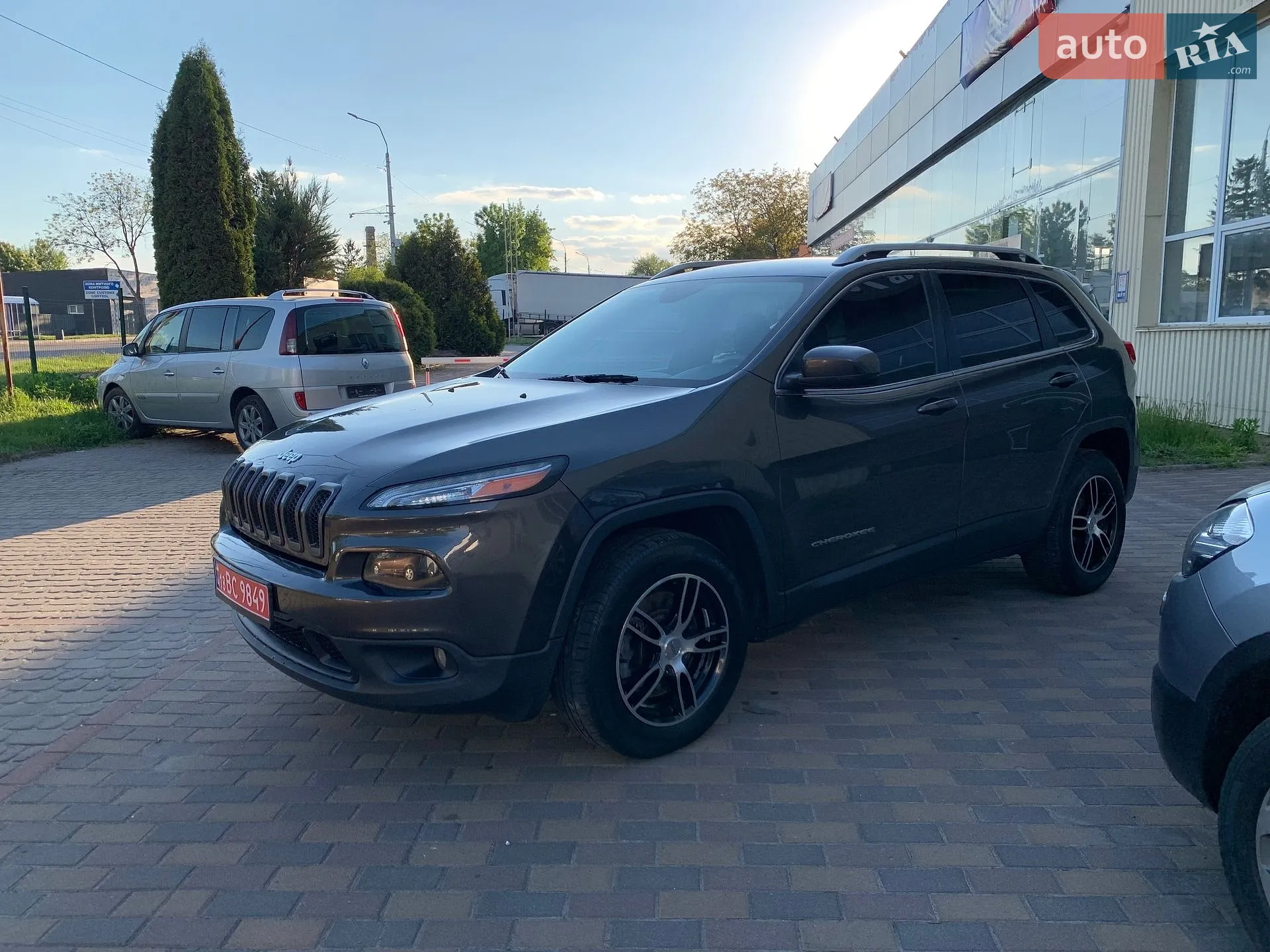 2015 Jeep Cherokee - мініатюра 21