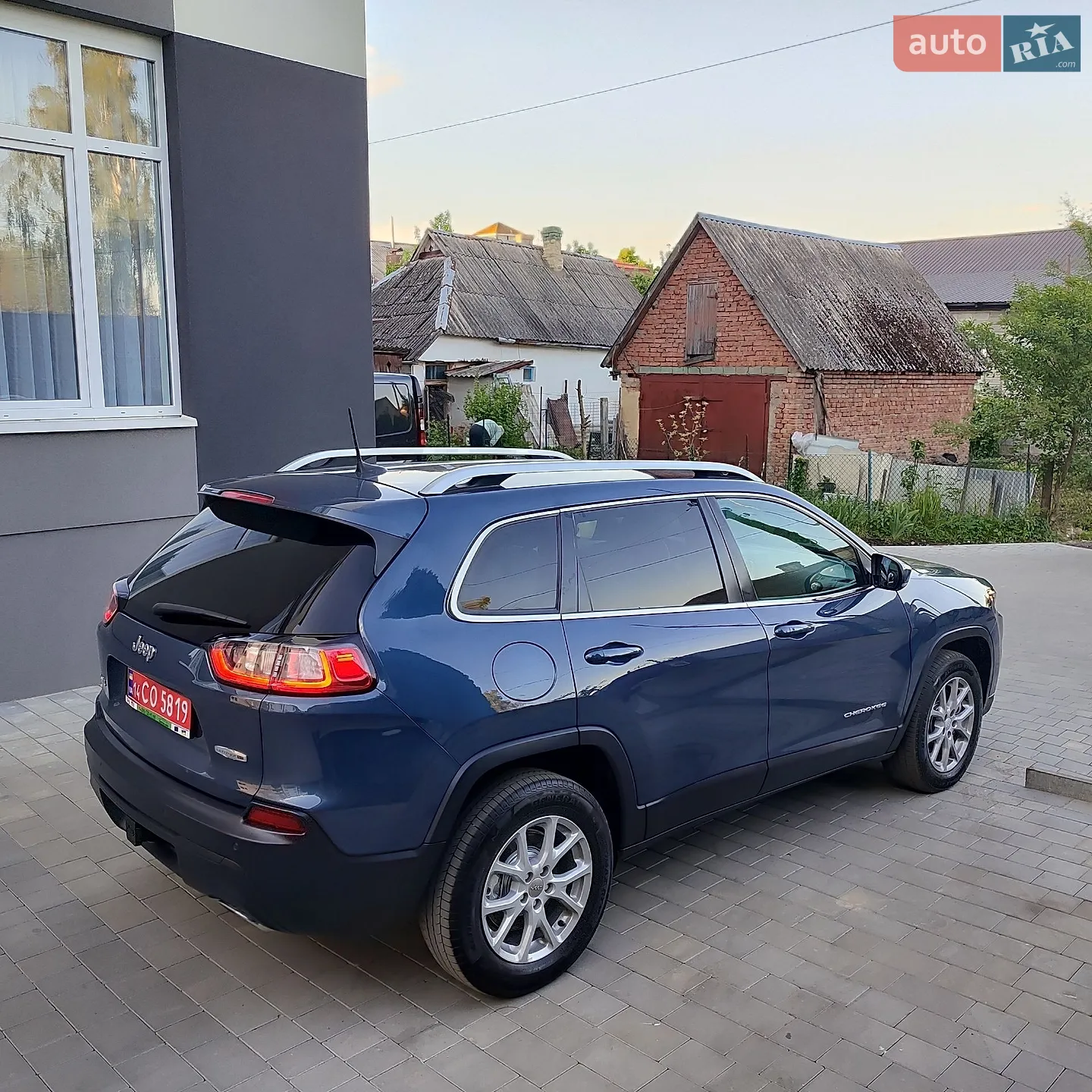 2019 Jeep Cherokee - мініатюра 9