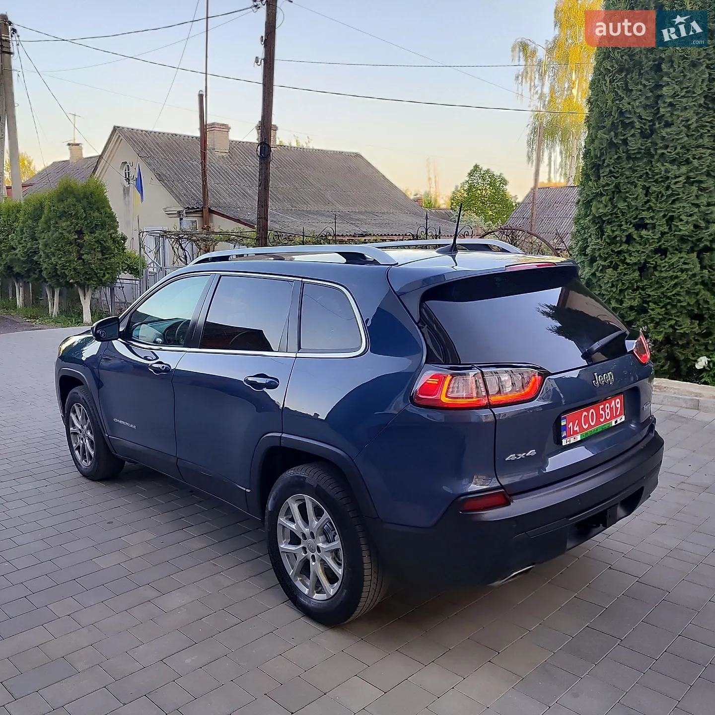 2019 Jeep Cherokee - мініатюра 14