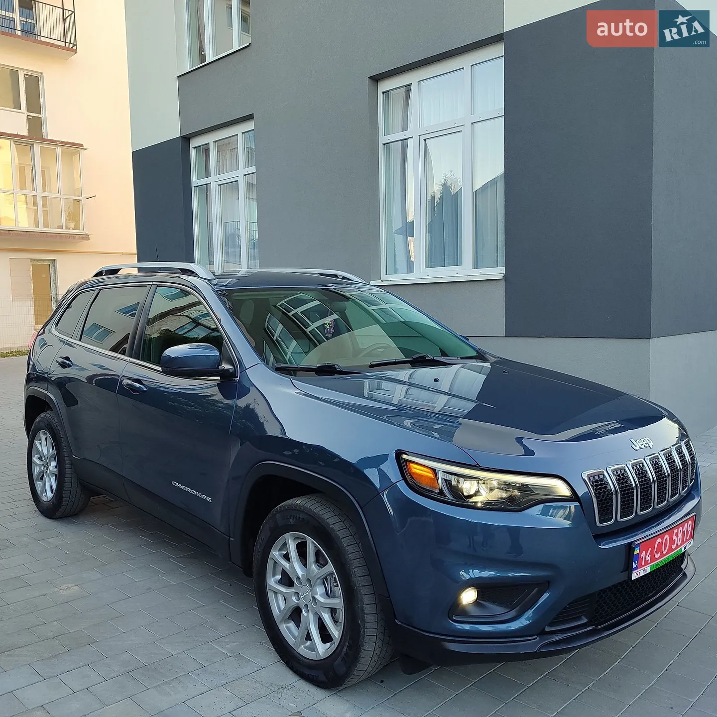 2019 Jeep Cherokee - мініатюра 36