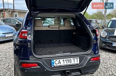 Внедорожник / Кроссовер Jeep Cherokee 2015 в Смеле