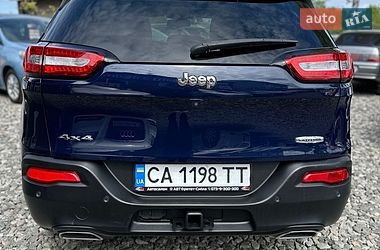 Внедорожник / Кроссовер Jeep Cherokee 2015 в Смеле