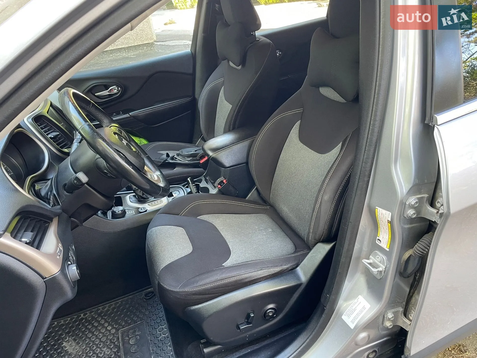2013 Jeep Cherokee - мініатюра 28