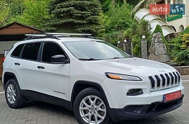 Внедорожник / Кроссовер Jeep Cherokee 2017 в Дрогобыче