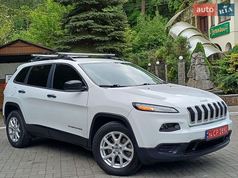 Внедорожник / Кроссовер Jeep Cherokee 2017 в Дрогобыче