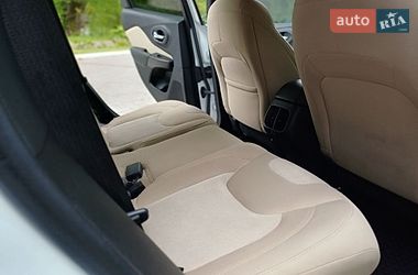 Внедорожник / Кроссовер Jeep Cherokee 2017 в Дрогобыче