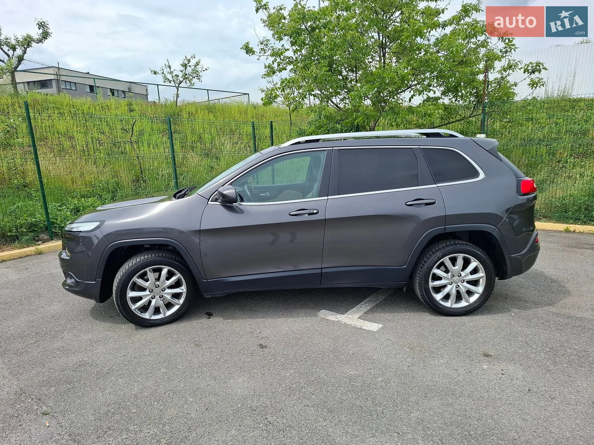 2016 Jeep Cherokee - мініатюра 5