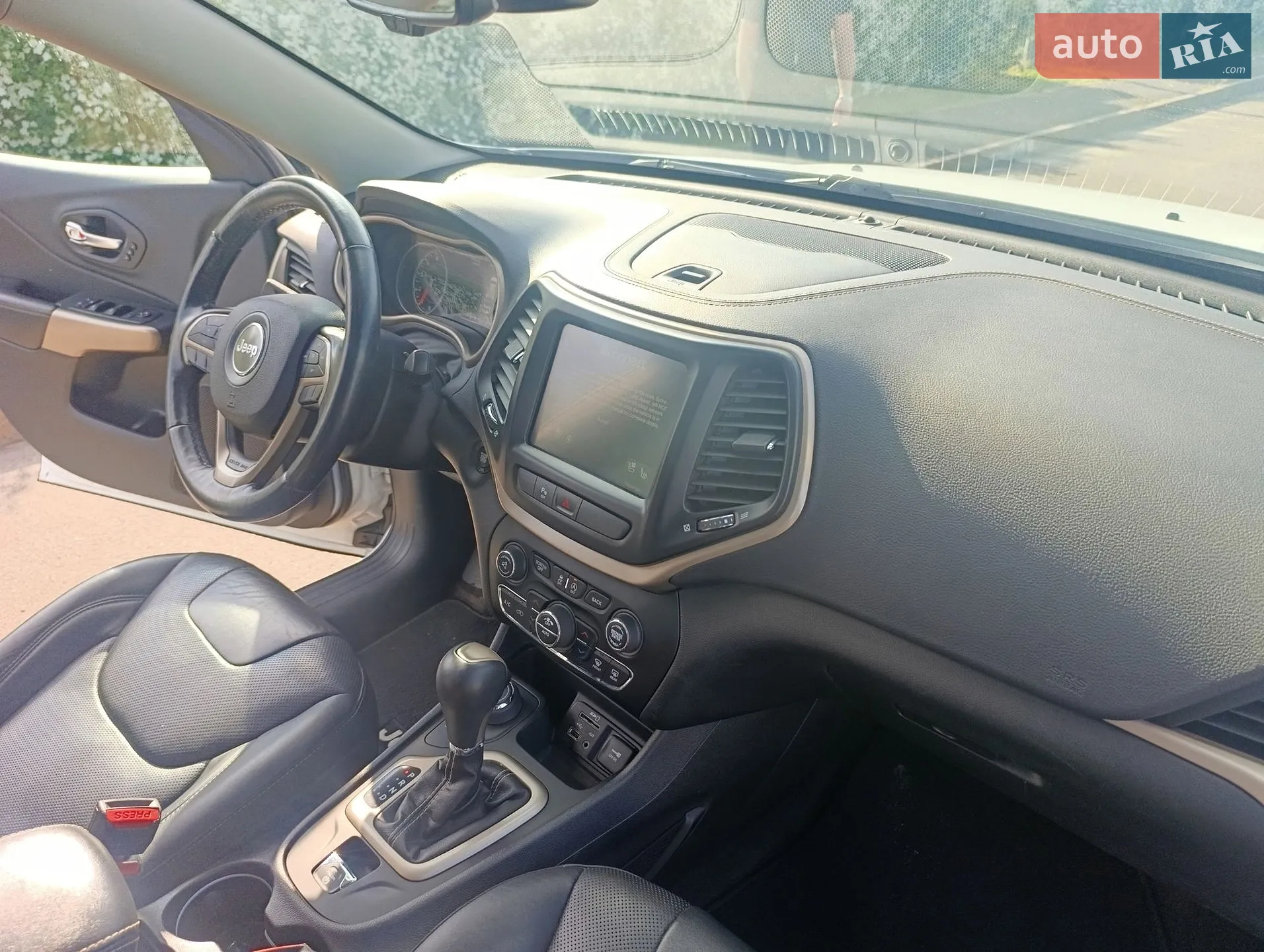 2017 Jeep Cherokee - мініатюра 38
