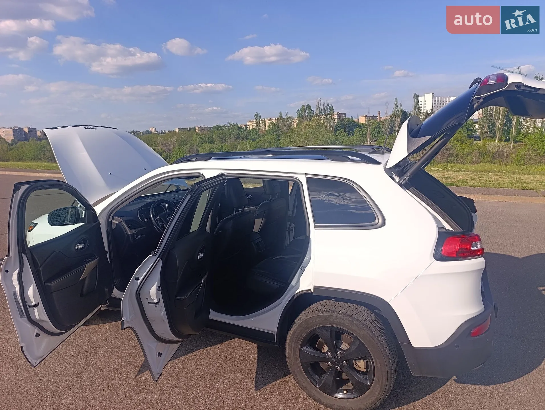 2017 Jeep Cherokee - мініатюра 23