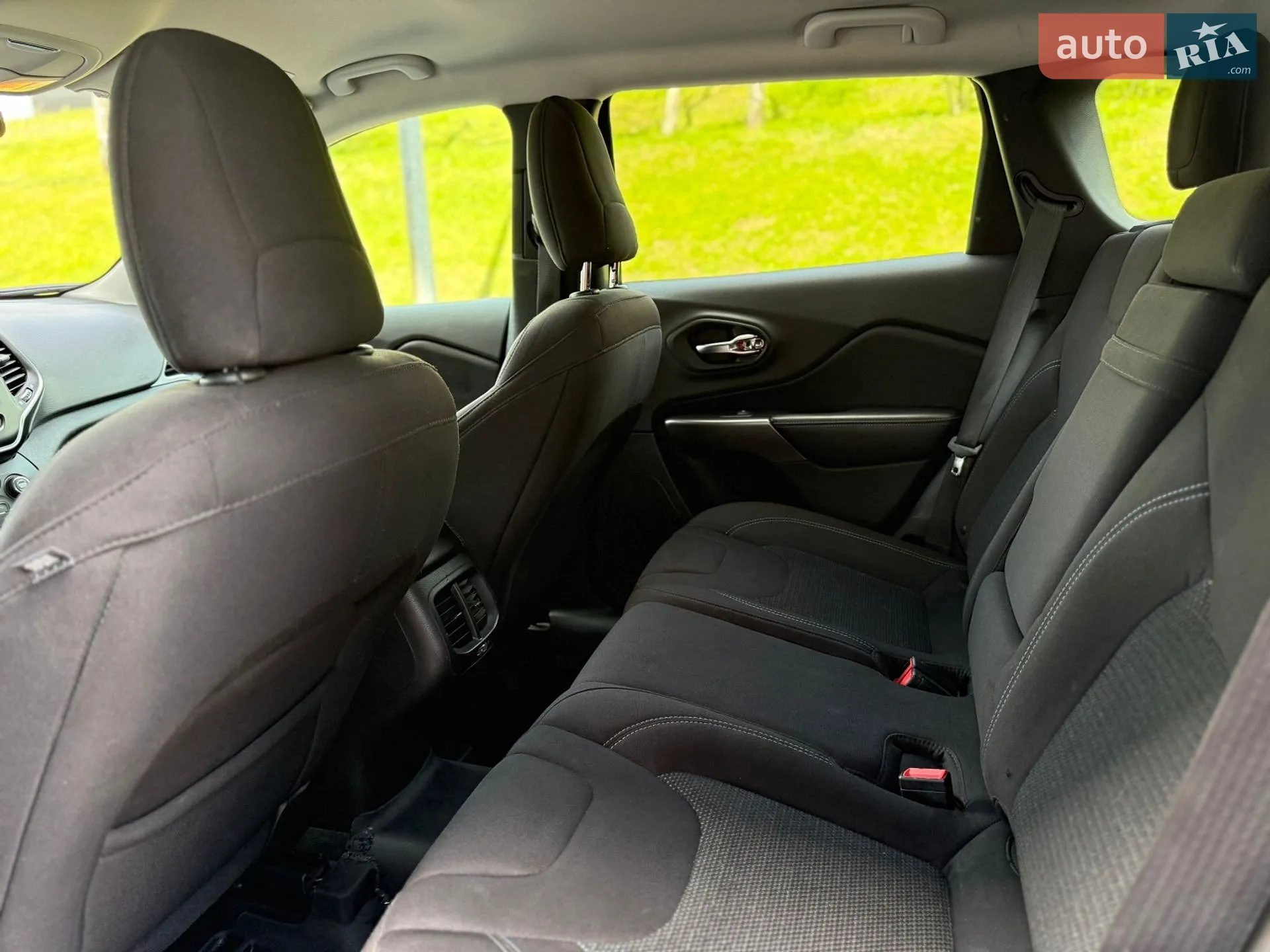 2018 Jeep Cherokee - мініатюра 14