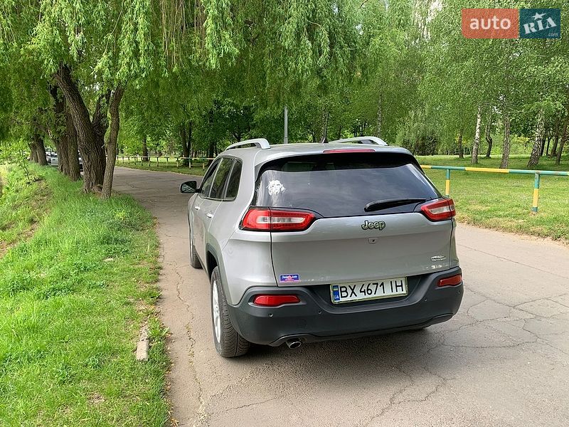 Внедорожник / Кроссовер Jeep Cherokee 2017 в Ровно