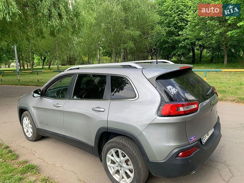 Внедорожник / Кроссовер Jeep Cherokee 2017 в Ровно