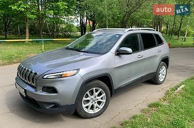 Внедорожник / Кроссовер Jeep Cherokee 2017 в Ровно