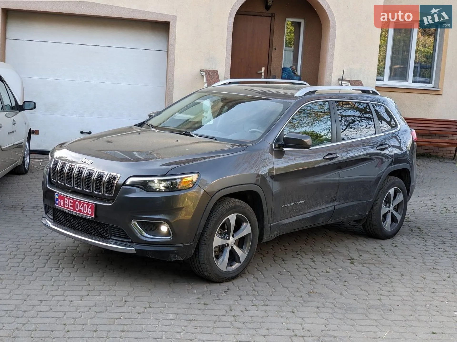 2018 Jeep Cherokee - мініатюра 3
