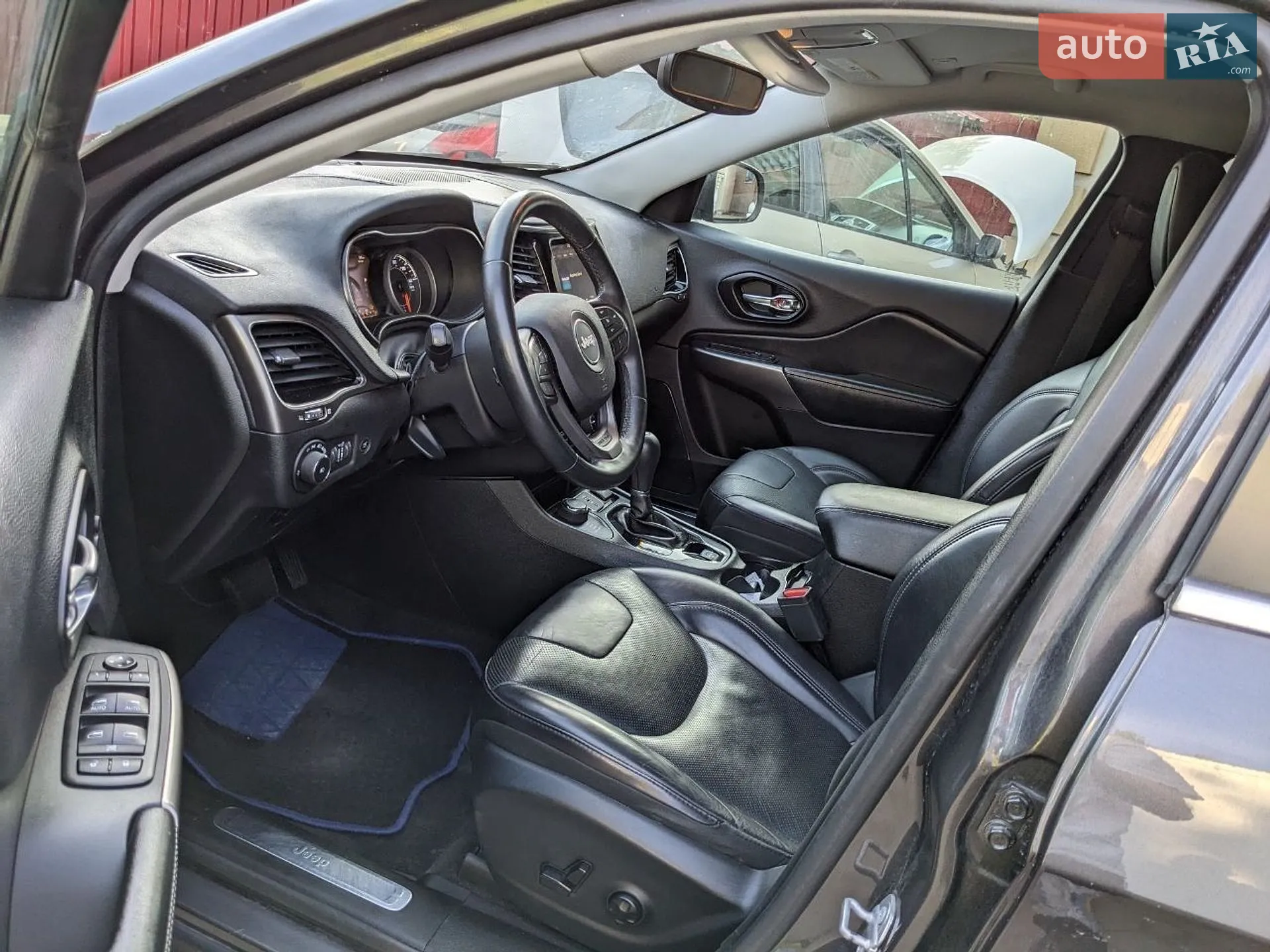 2018 Jeep Cherokee - мініатюра 41