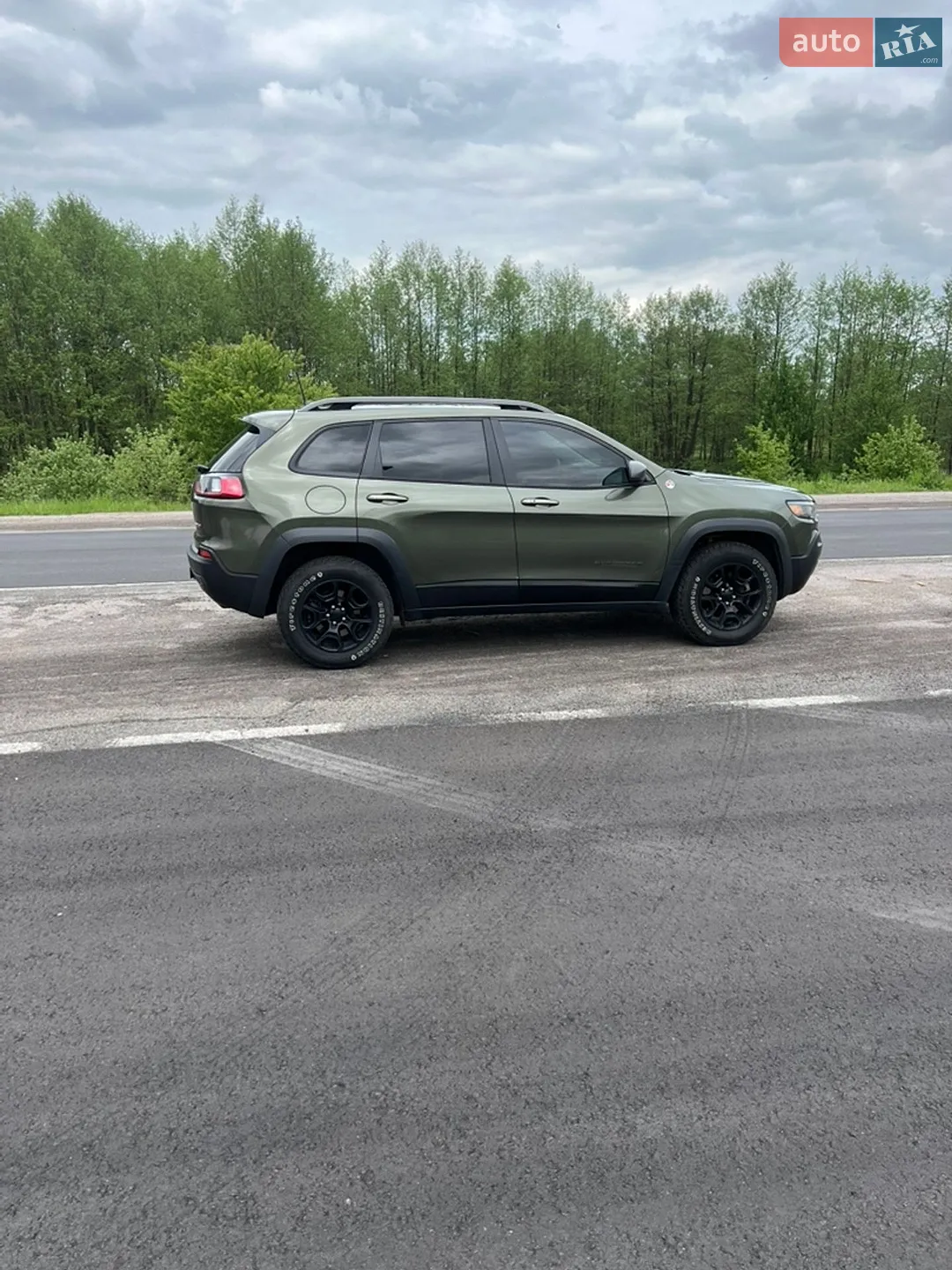 2021 Jeep Cherokee - мініатюра 4