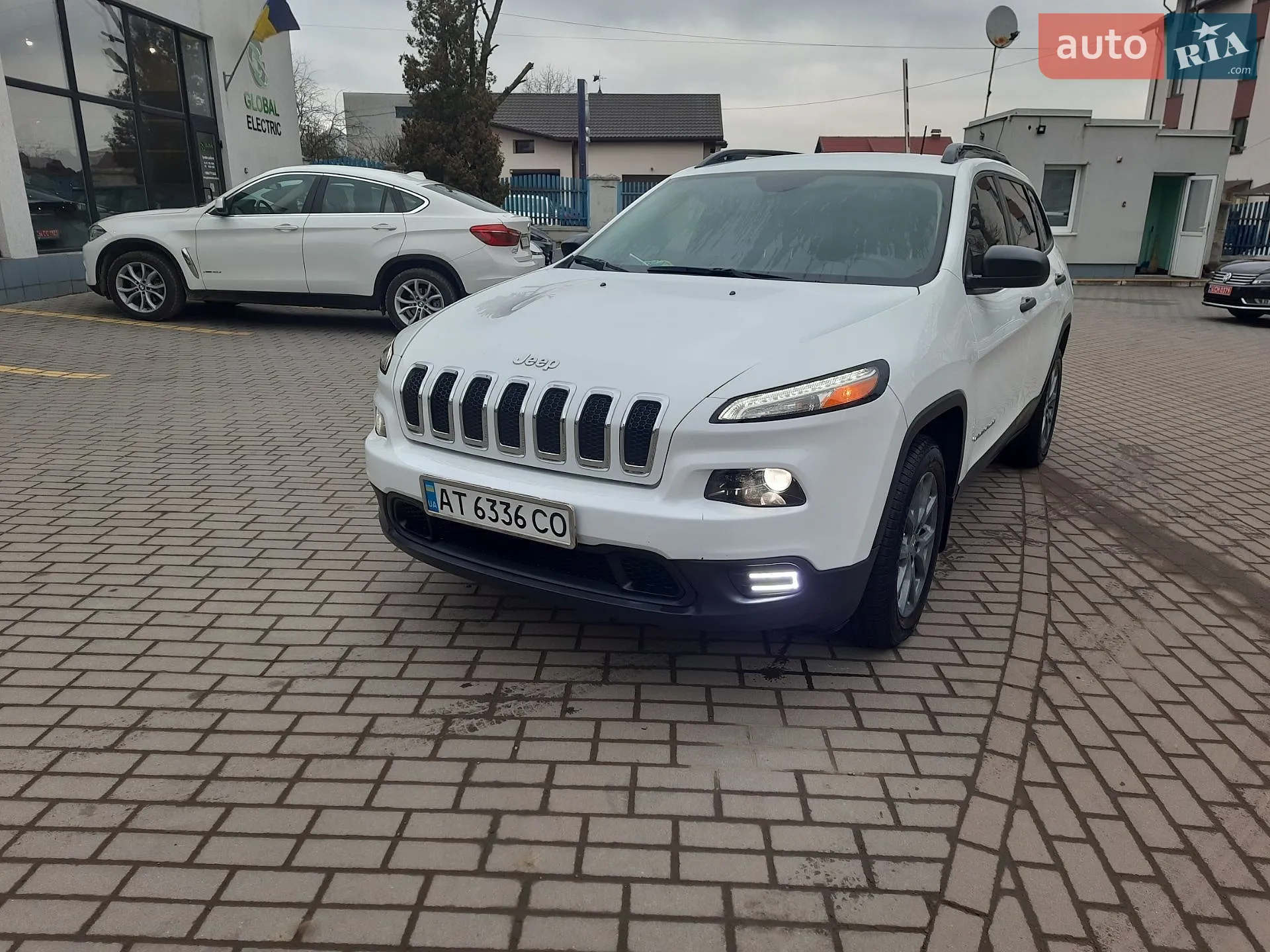 2016 Jeep Cherokee - мініатюра 6