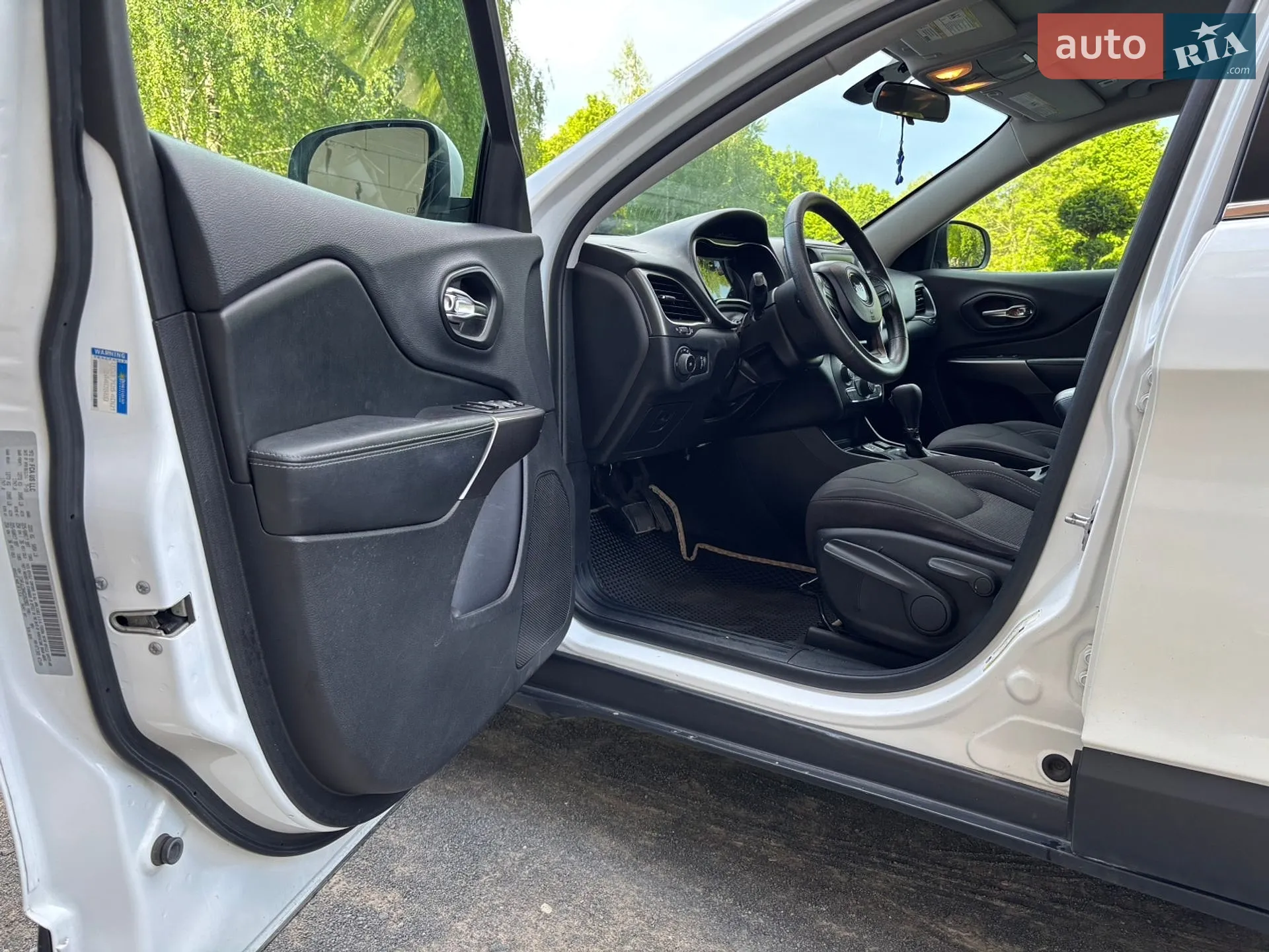 2018 Jeep Cherokee - мініатюра 20