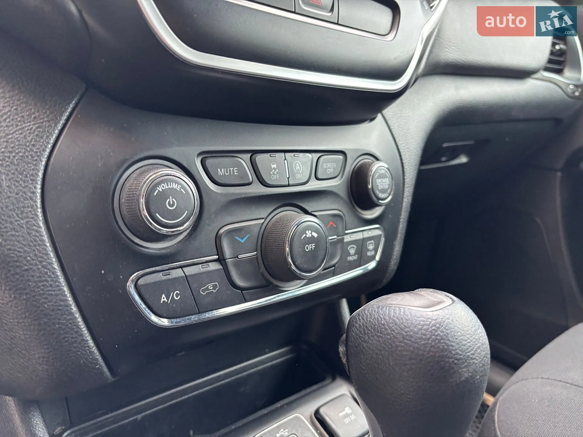 2018 Jeep Cherokee - мініатюра 49