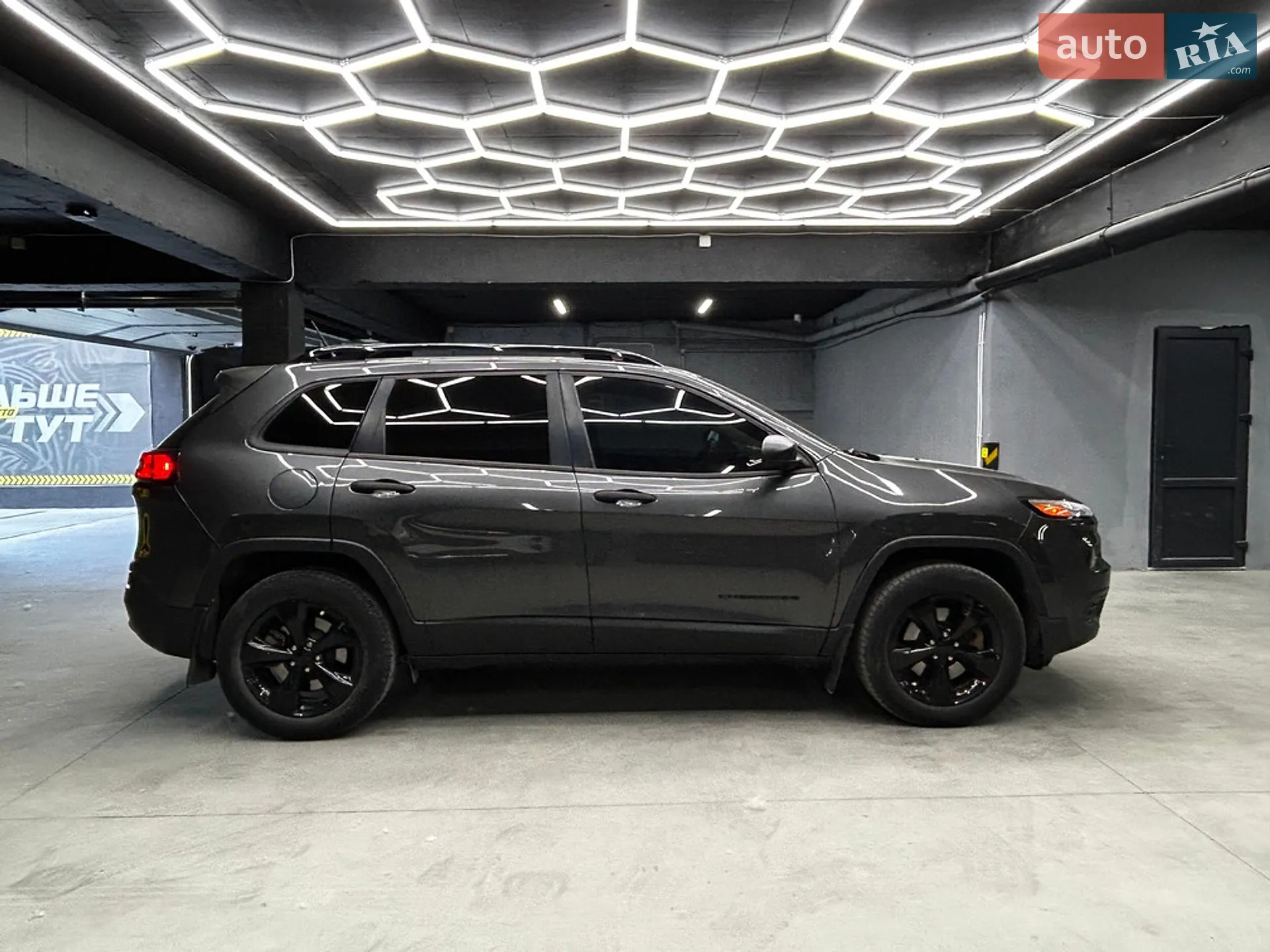 2016 Jeep Cherokee - мініатюра 10