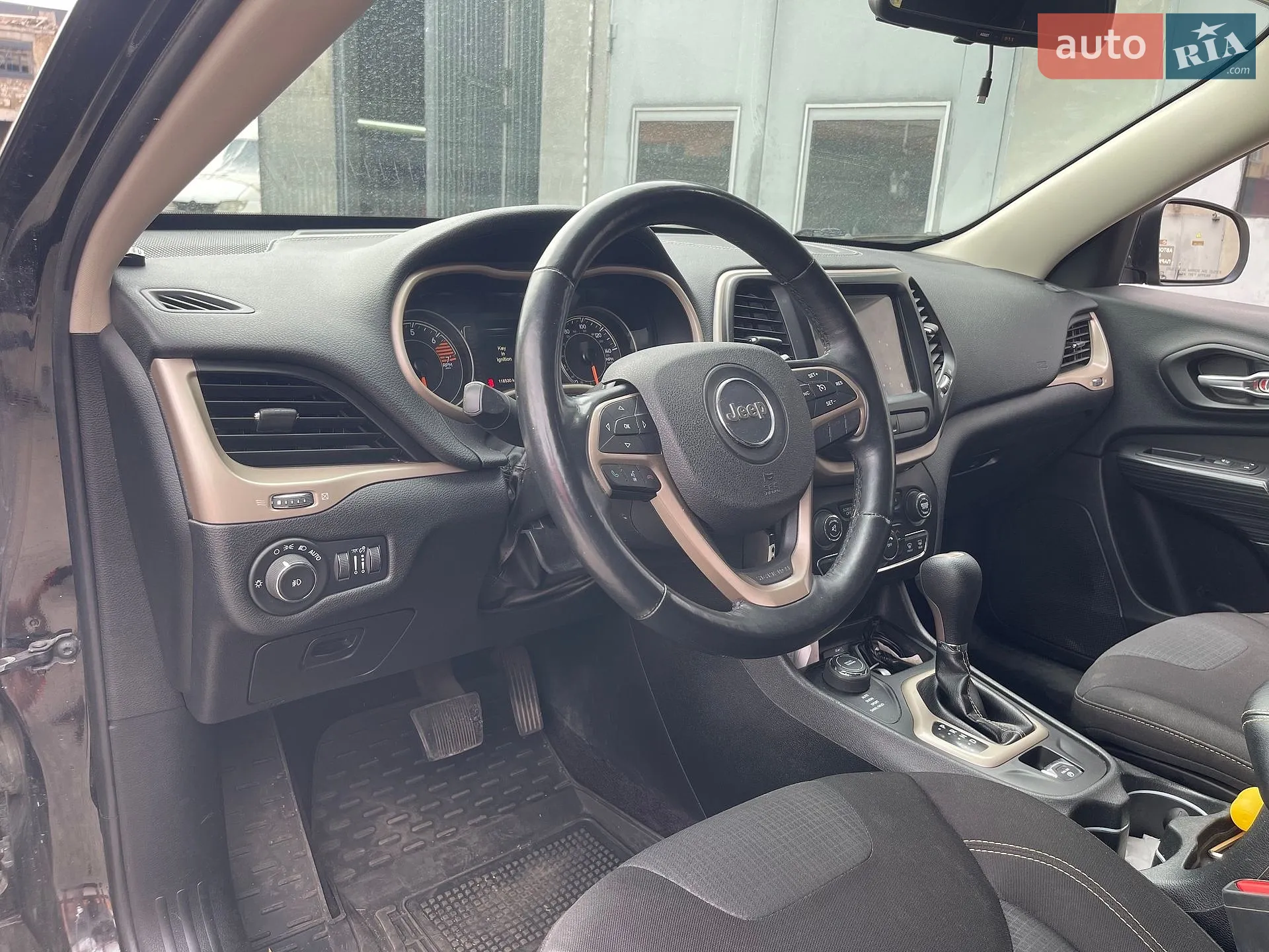 2016 Jeep Cherokee - мініатюра 12