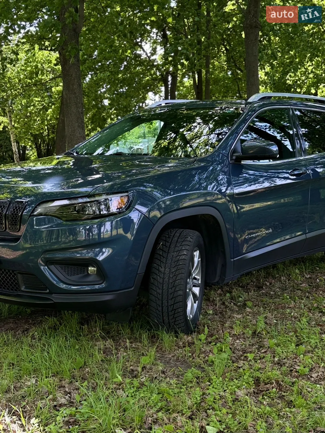 2020 Jeep Cherokee - мініатюра 2