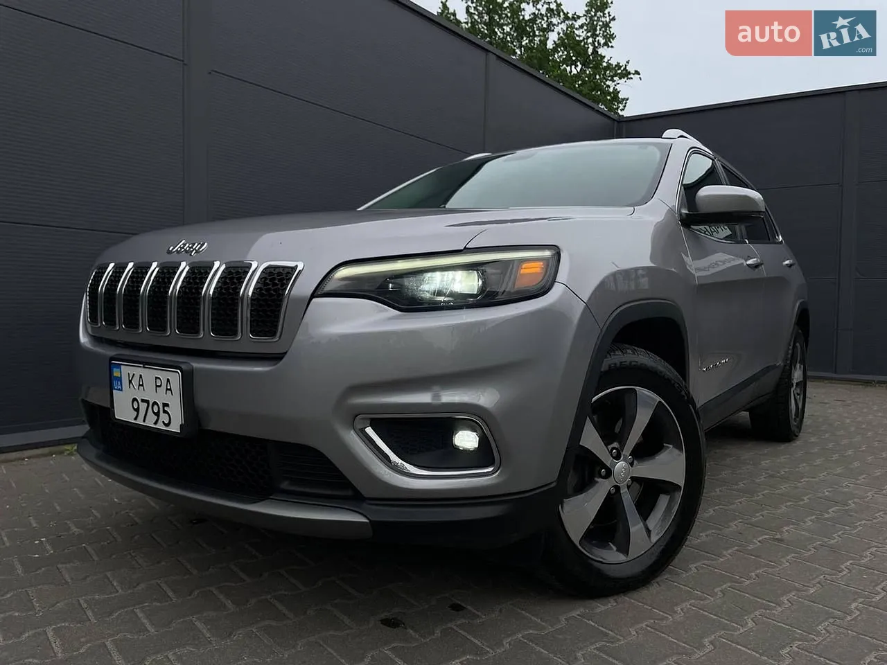 2019 Jeep Cherokee - мініатюра 31