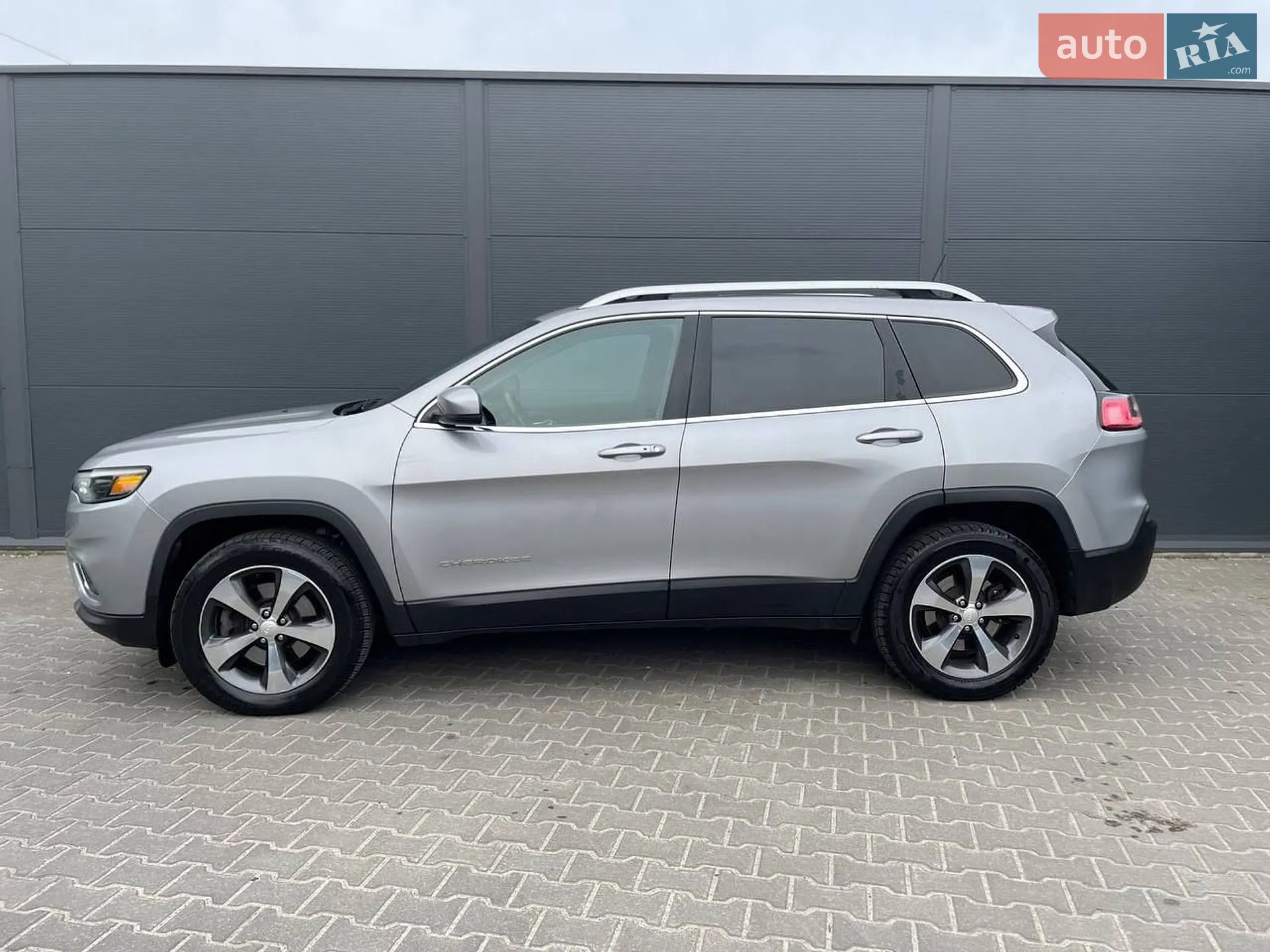 2018 Jeep Cherokee - мініатюра 3