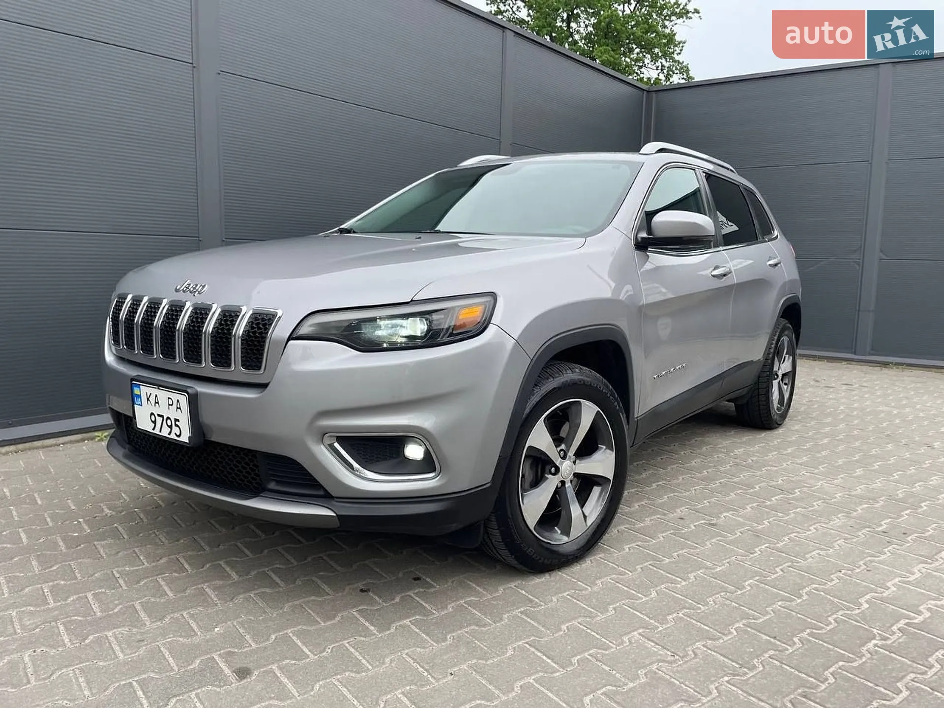2018 Jeep Cherokee - мініатюра 9