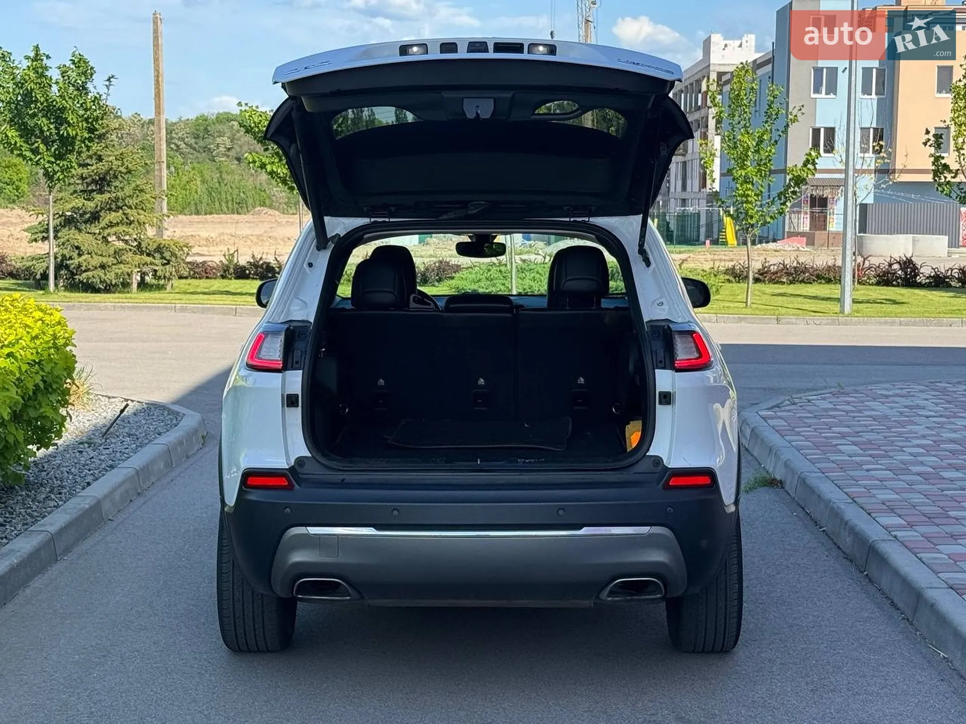 2020 Jeep Cherokee - мініатюра 7