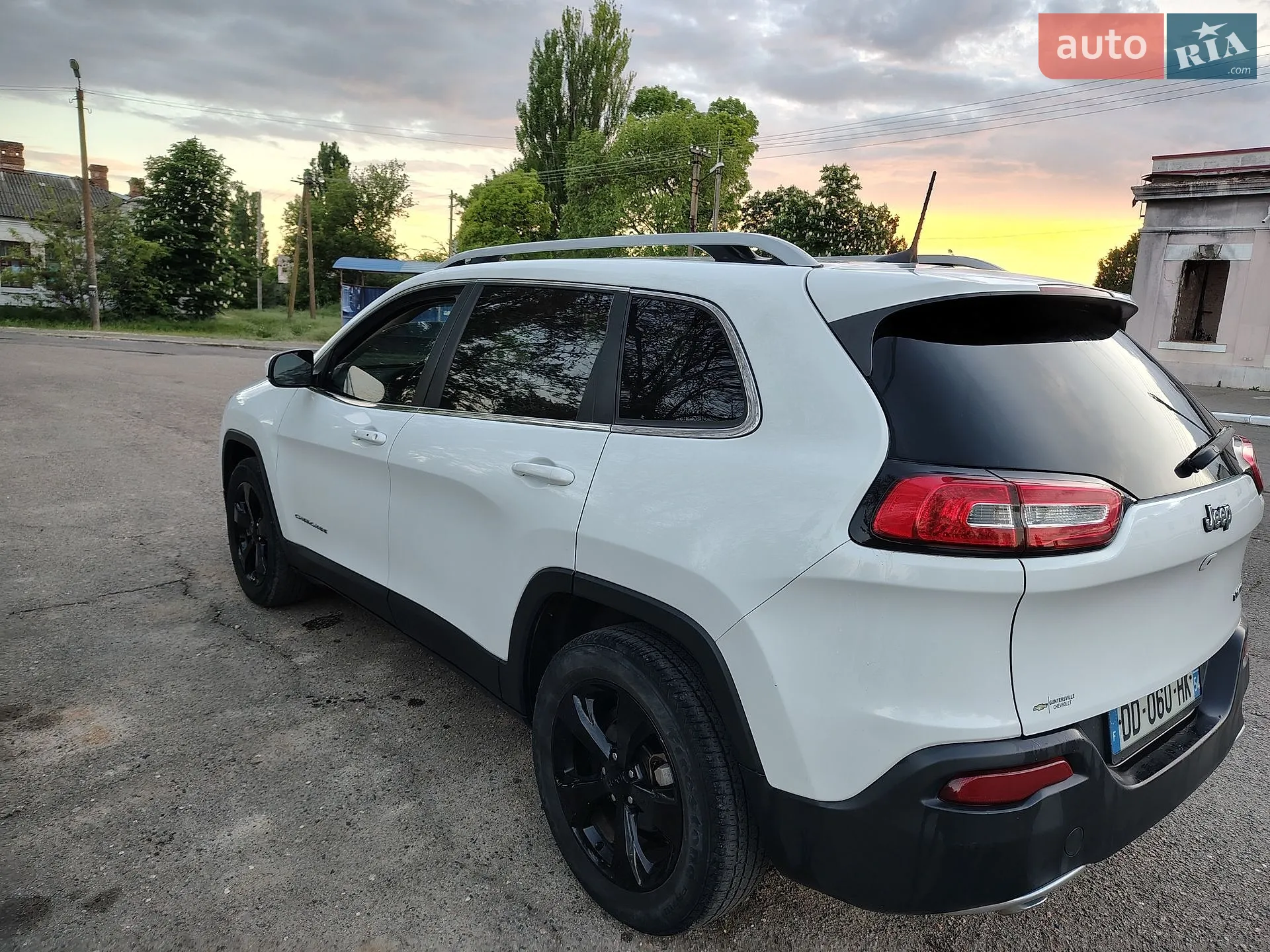 2016 Jeep Cherokee - мініатюра 13
