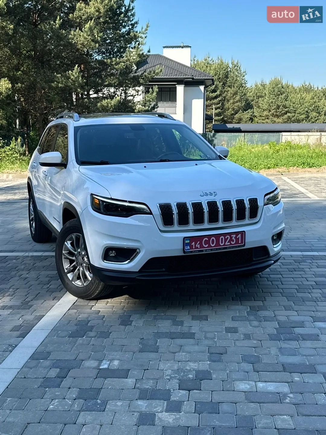 2019 Jeep Cherokee - фото 1