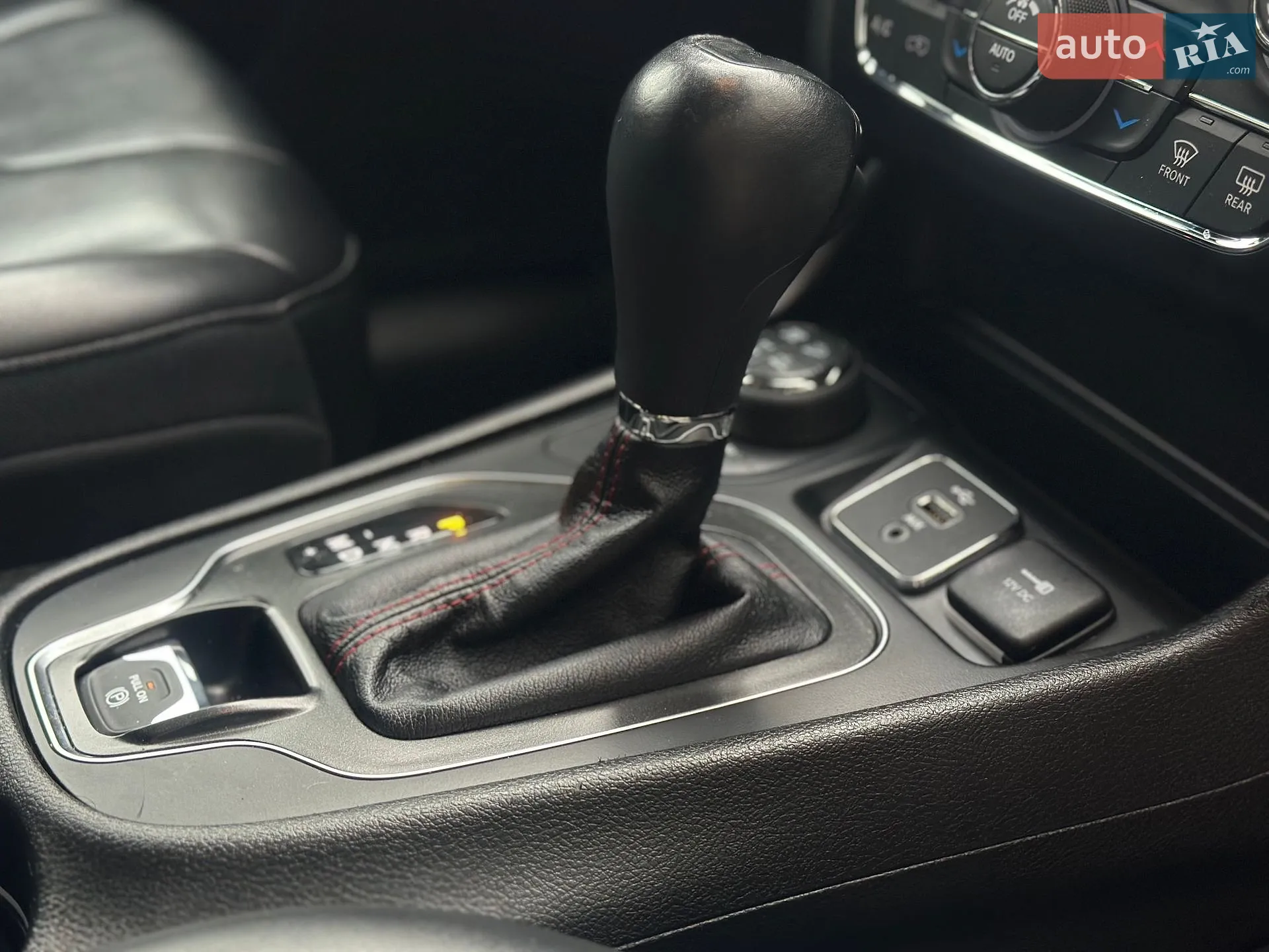 2018 Jeep Cherokee - мініатюра 26