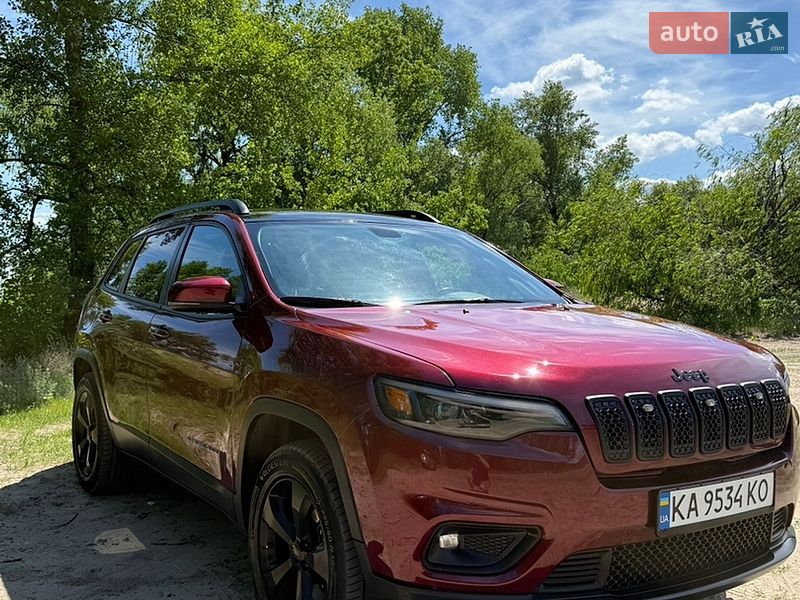 Внедорожник / Кроссовер Jeep Cherokee 2019 в Киеве