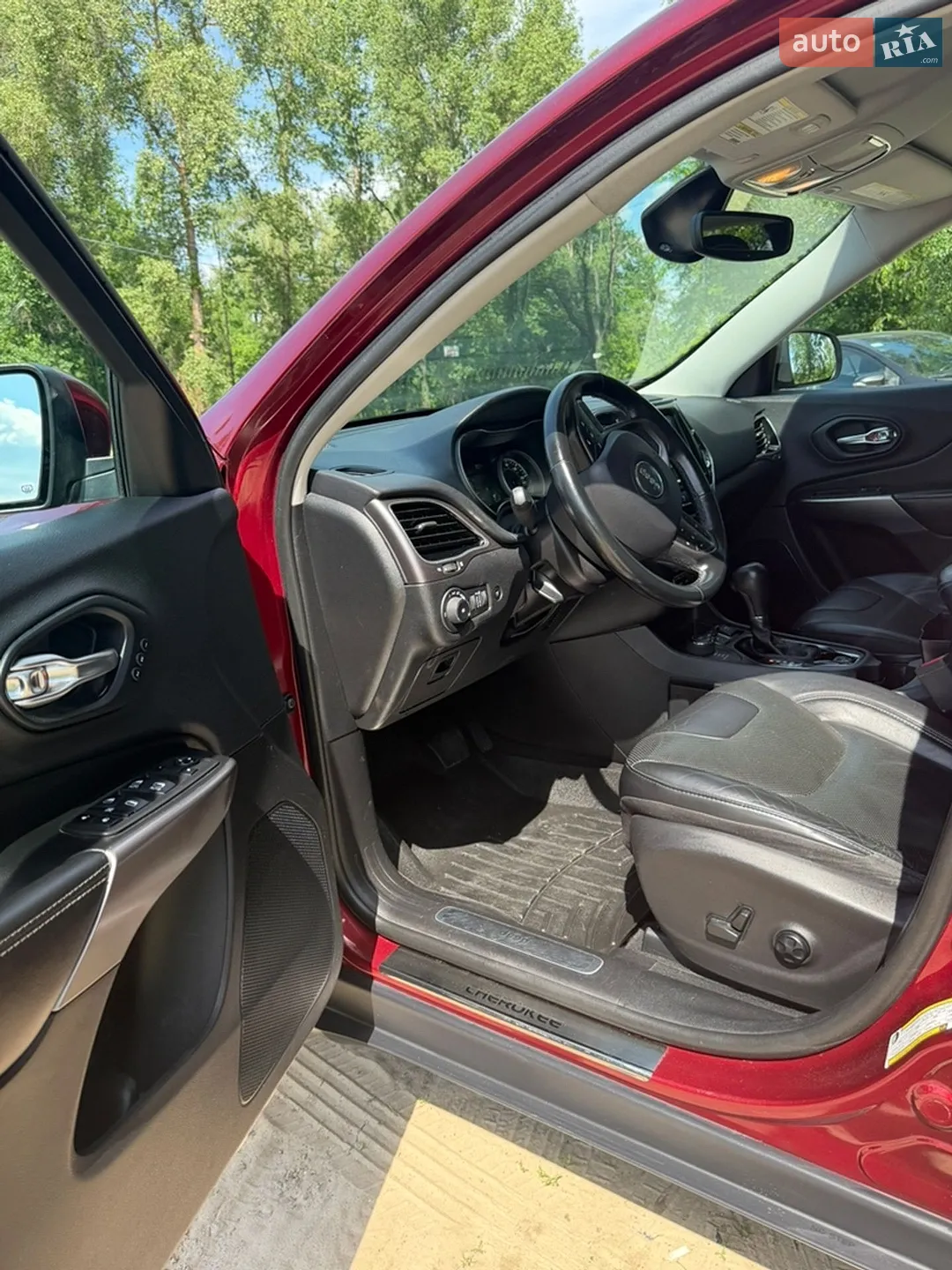 2019 Jeep Cherokee - мініатюра 15