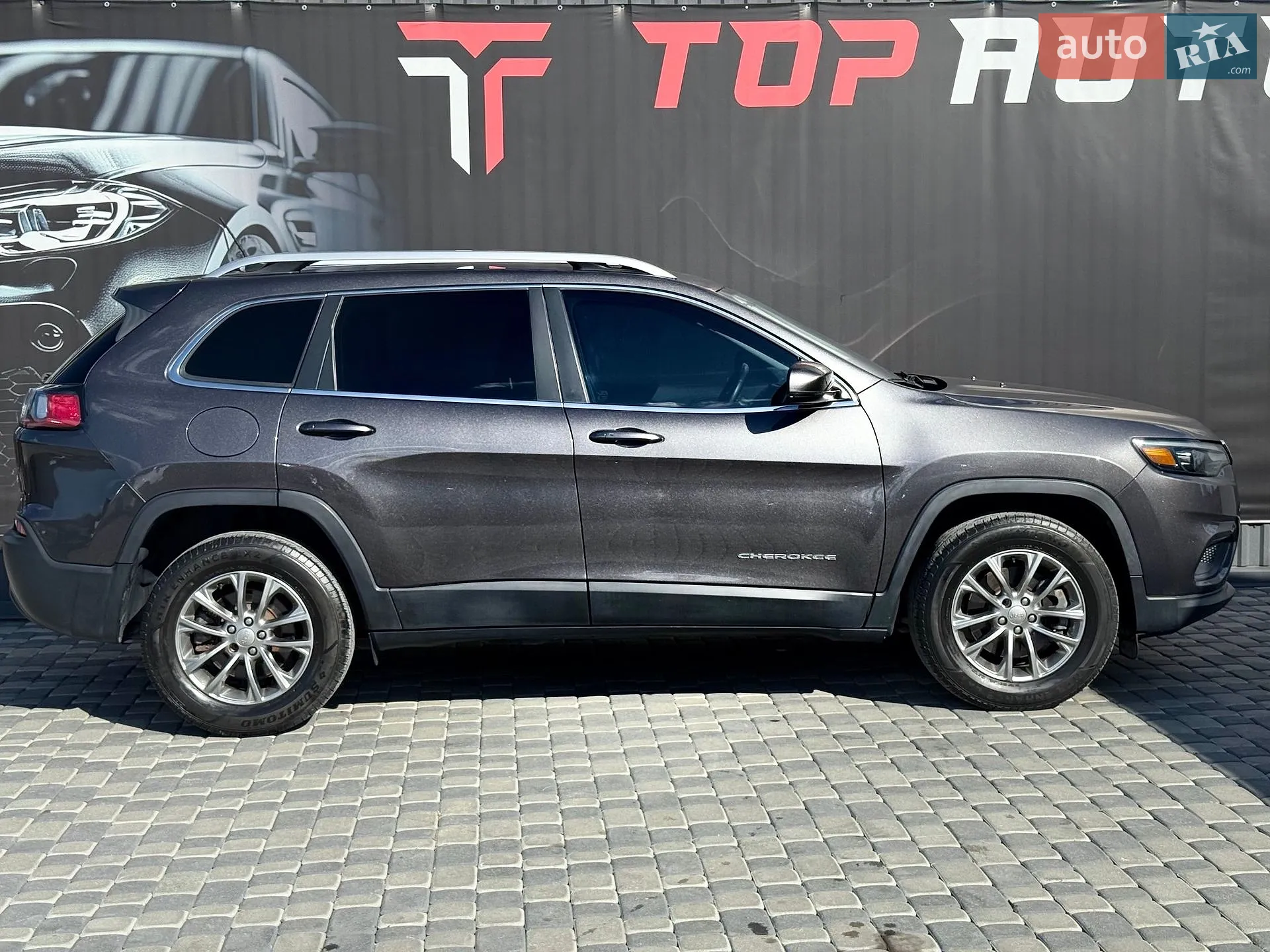 2019 Jeep Cherokee - мініатюра 9