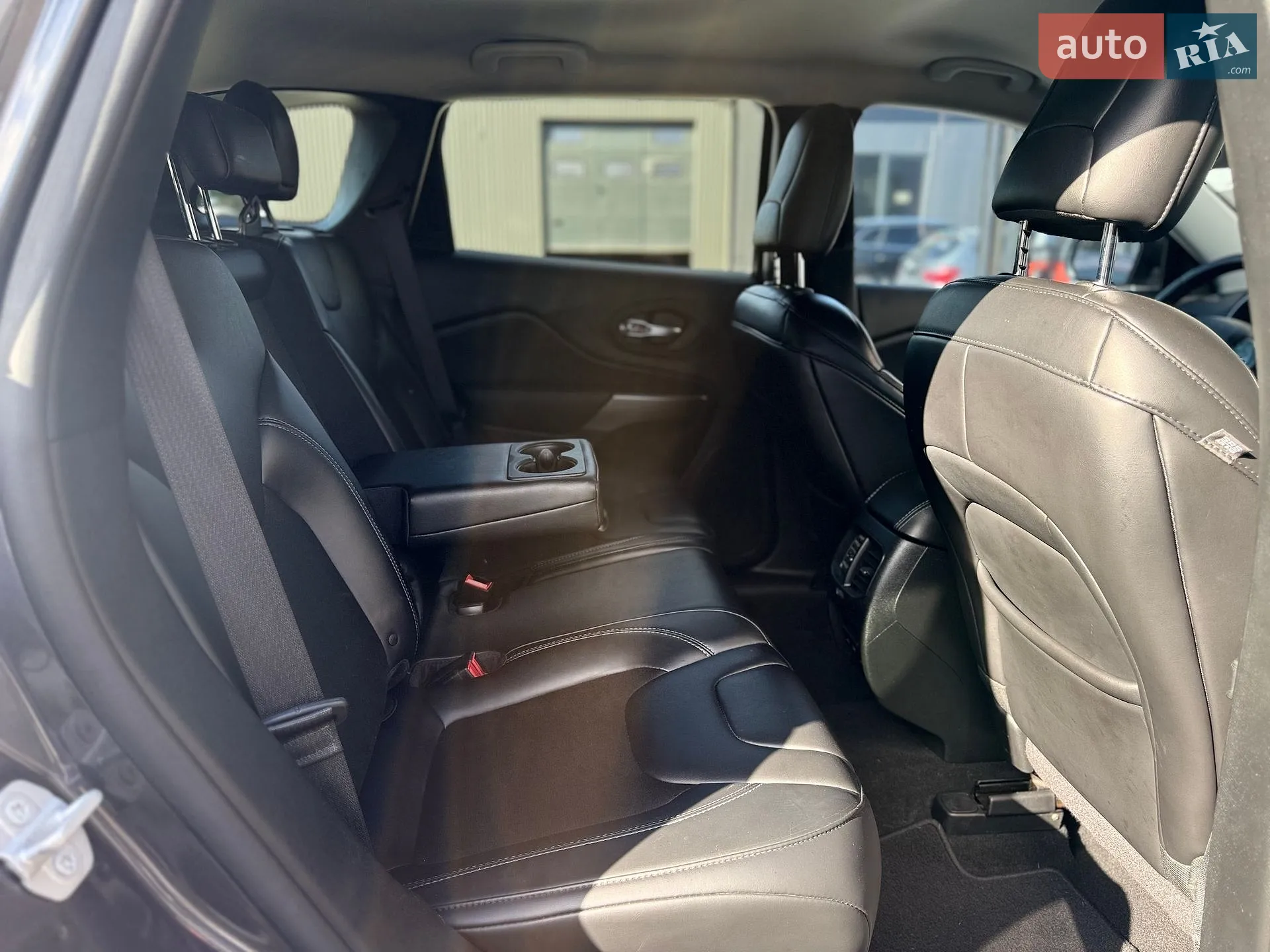 2019 Jeep Cherokee - мініатюра 51