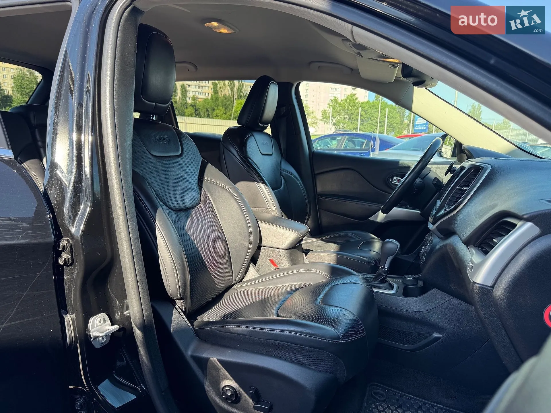 2016 Jeep Cherokee - мініатюра 12