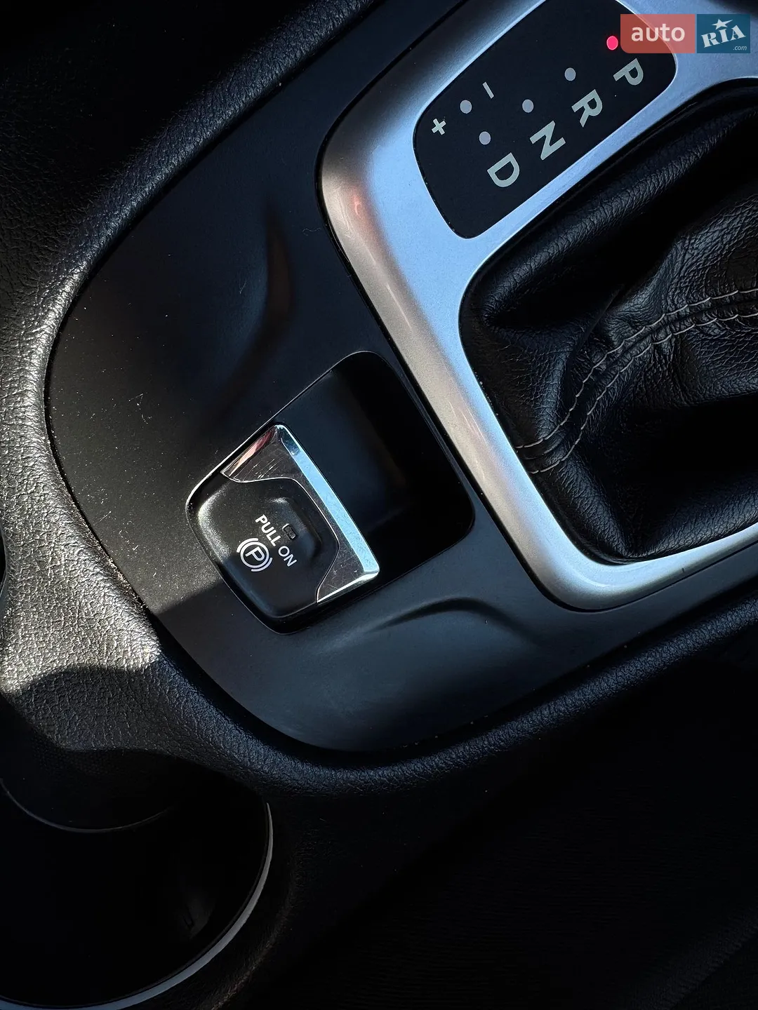 2016 Jeep Cherokee - мініатюра 29