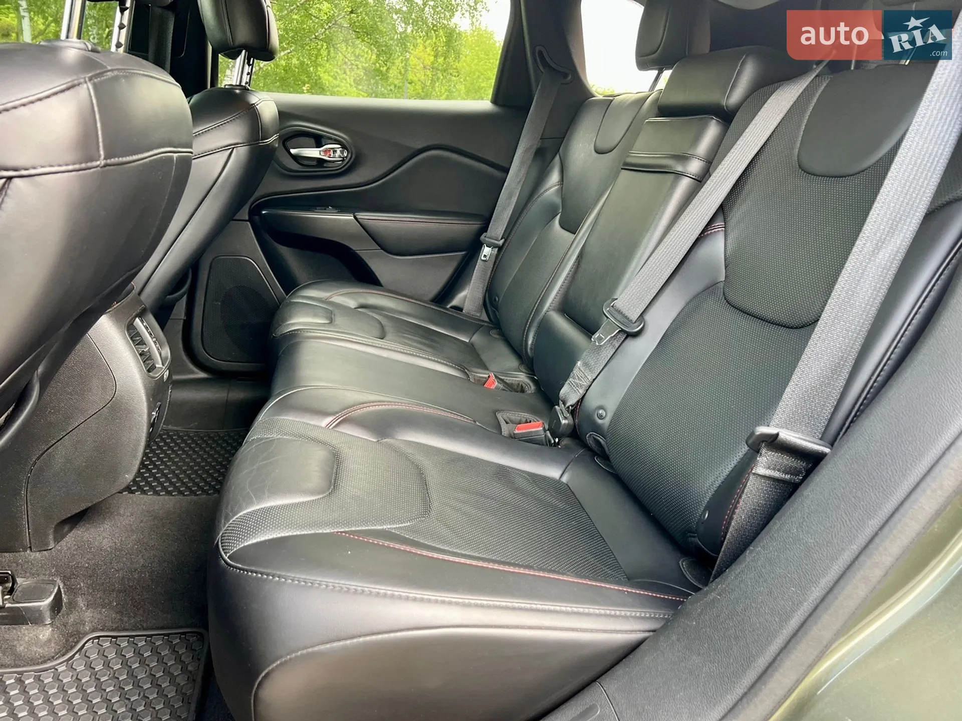 2018 Jeep Cherokee - мініатюра 34