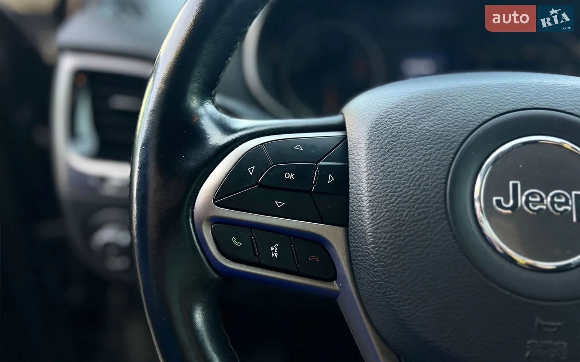 2020 Jeep Cherokee - мініатюра 13