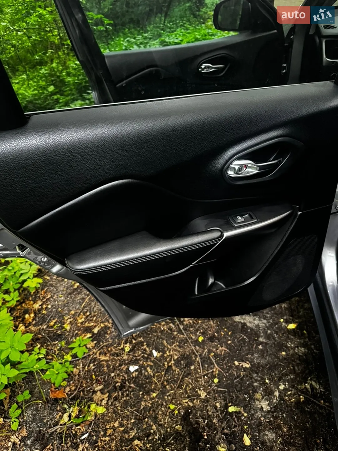 2018 Jeep Cherokee - мініатюра 14