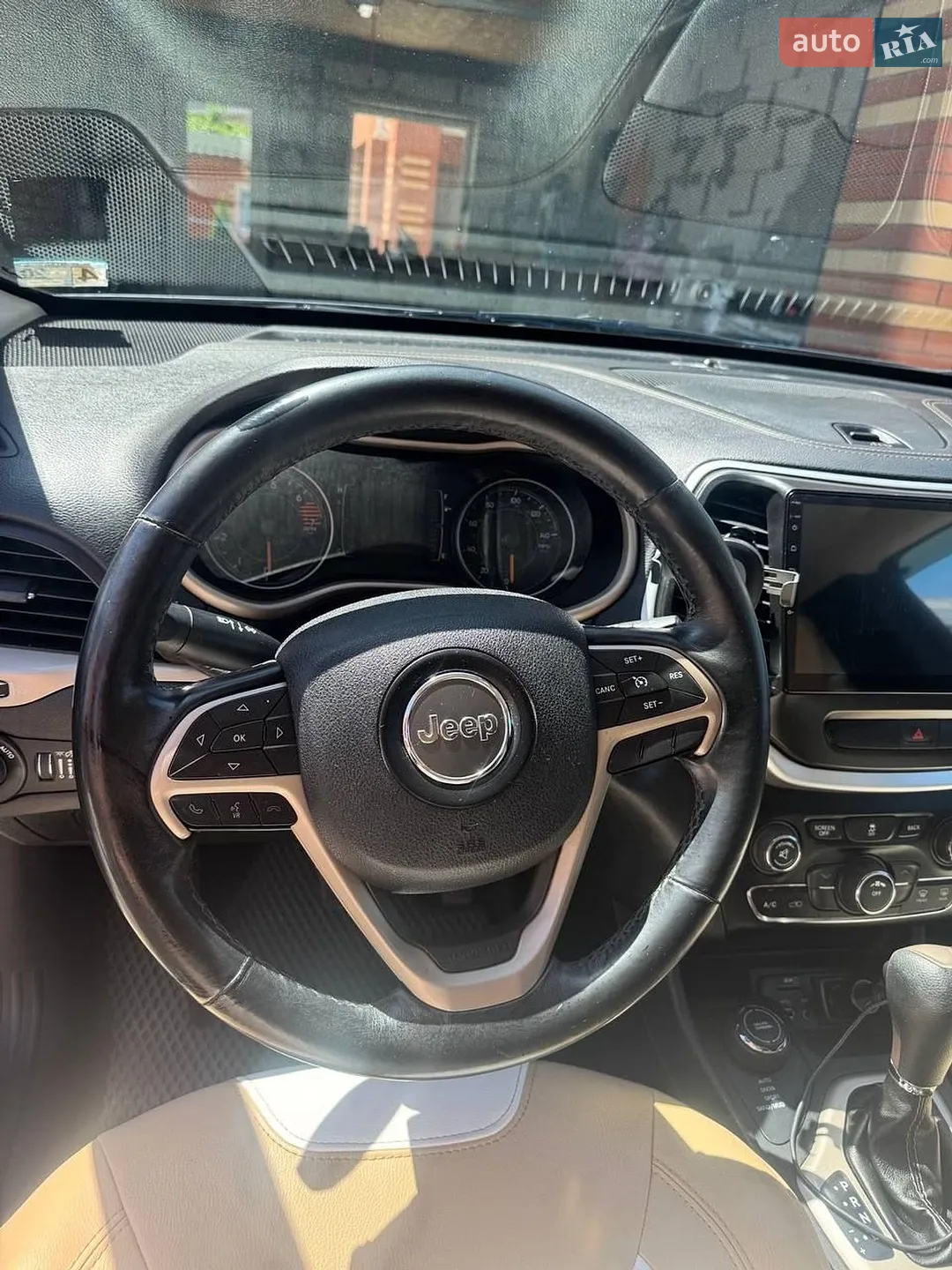 2016 Jeep Cherokee - мініатюра 8