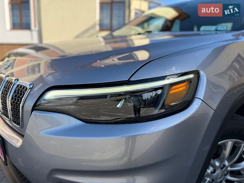 Внедорожник / Кроссовер Jeep Cherokee 2019 в Дрогобыче