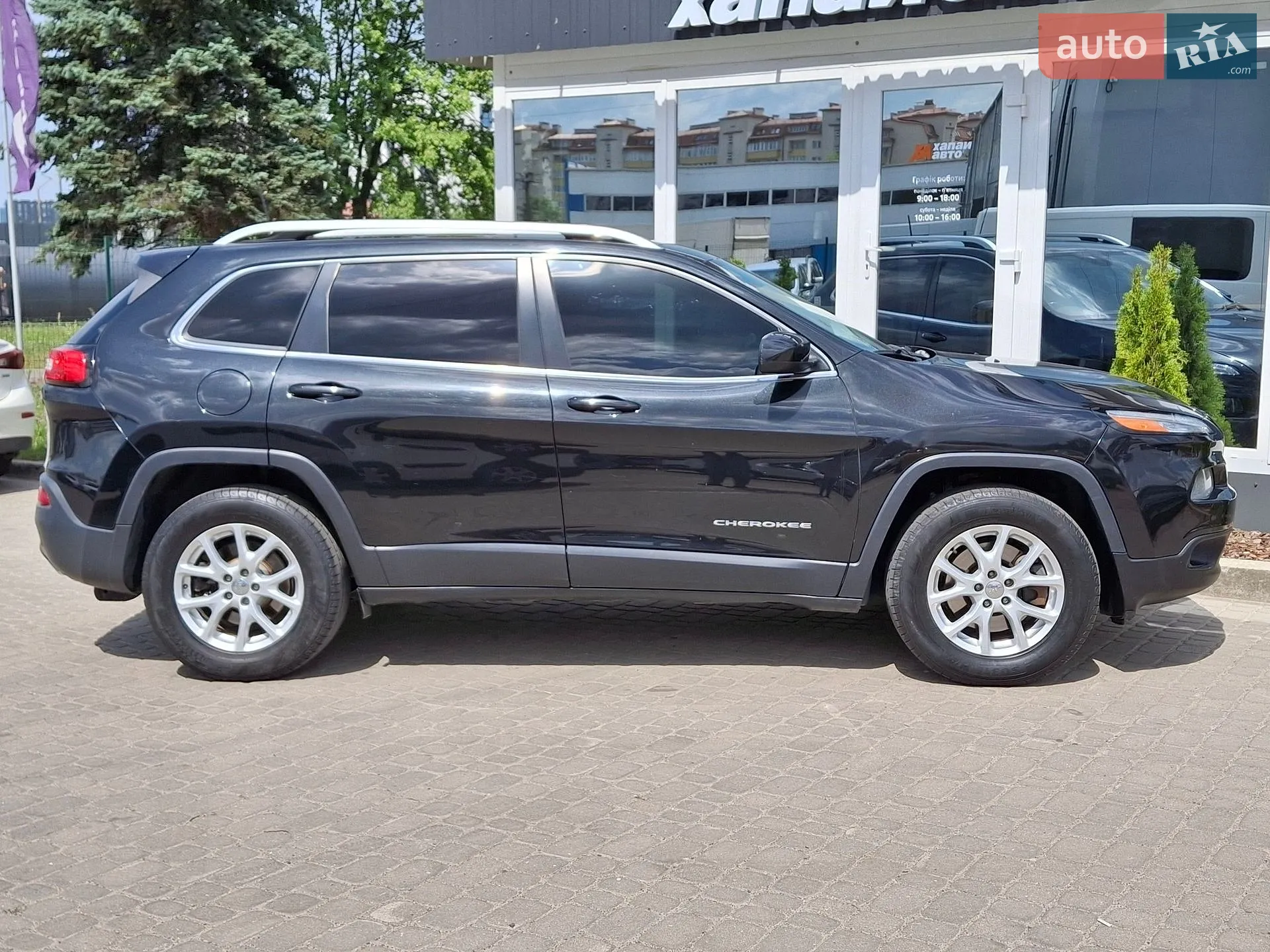 2016 Jeep Cherokee - мініатюра 4