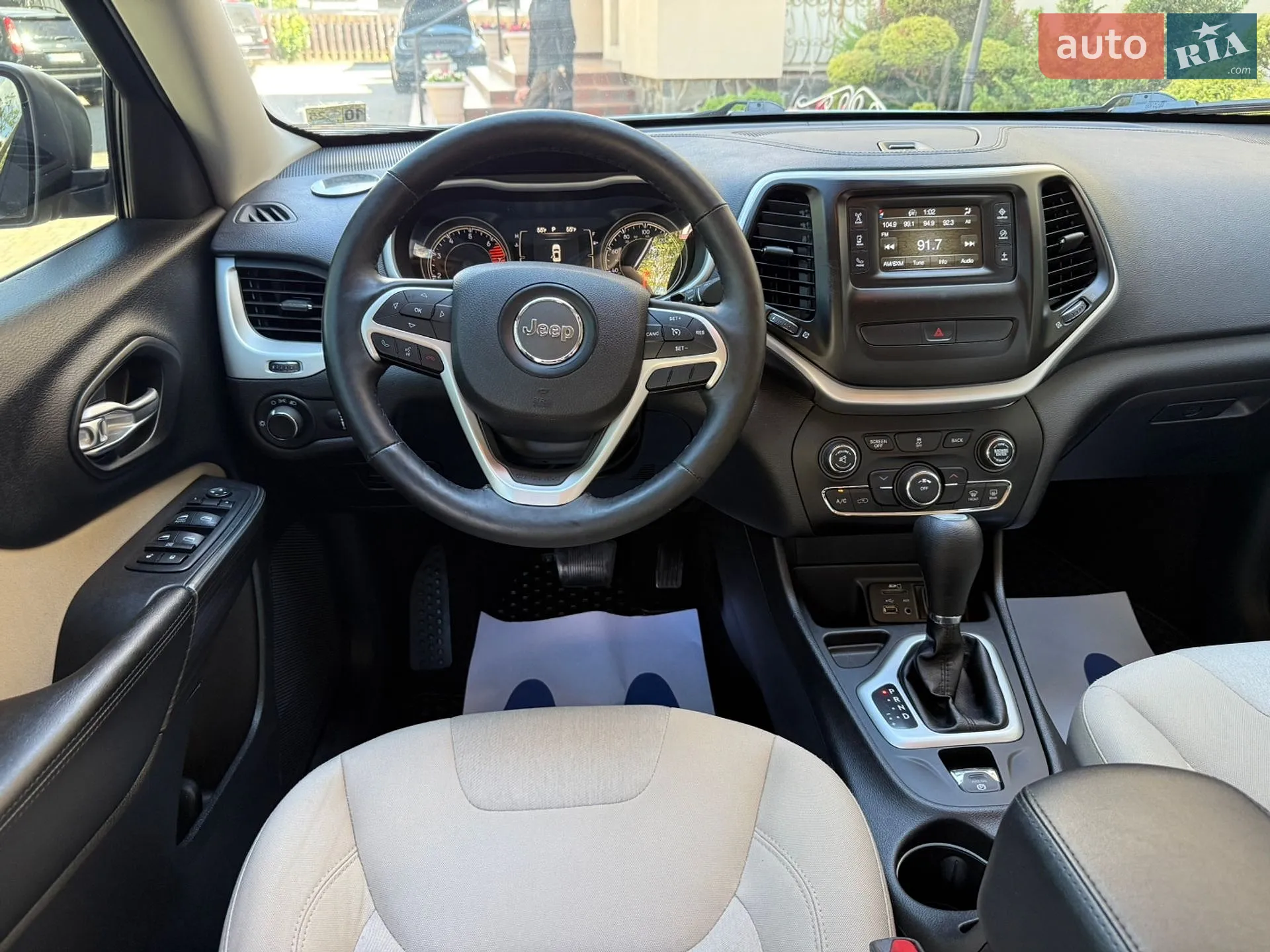 2017 Jeep Cherokee - мініатюра 46