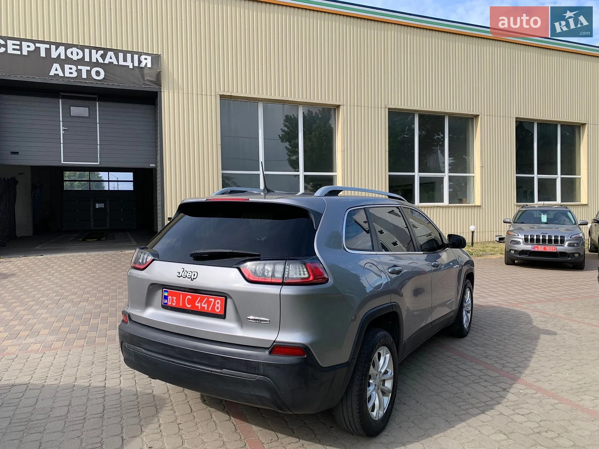 2019 Jeep Cherokee - мініатюра 13